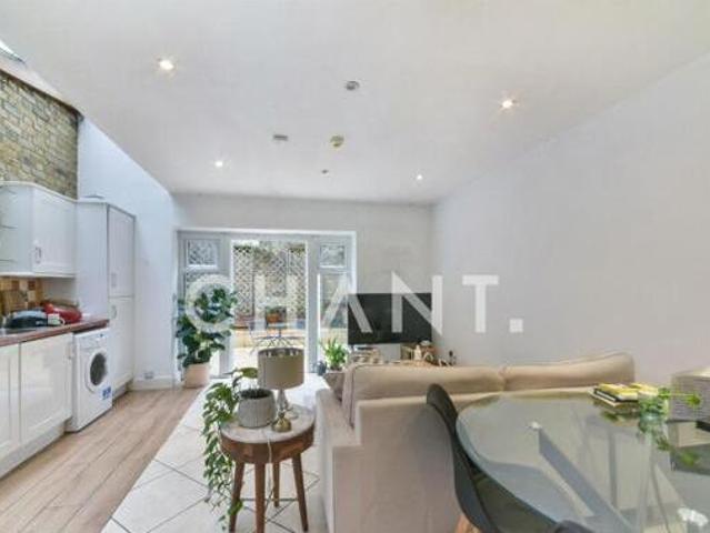 House for rent in Lyons, Greater London