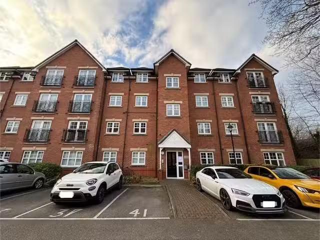 Apartment for rent in Lane, Kirklees