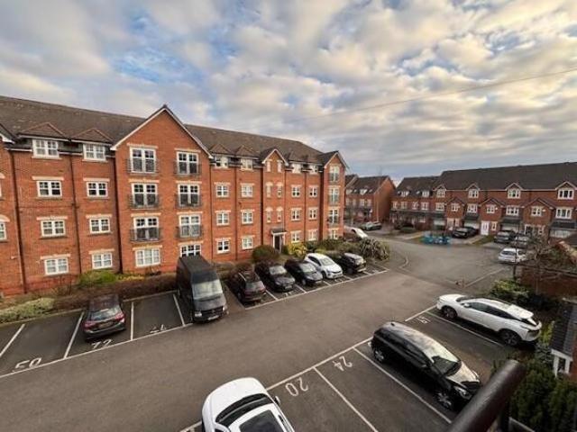Apartment for rent in South Lane, West Yorkshire