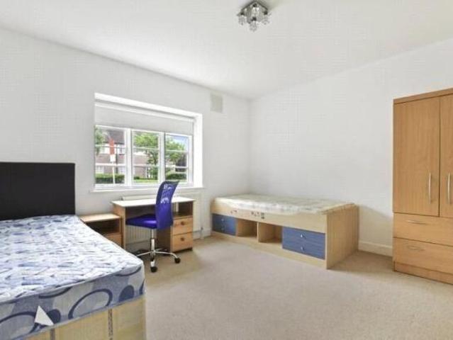 Apartment for rent in East Finchley, Isle Of Man
