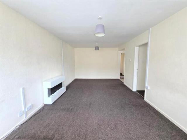 Apartment for rent in Masefield, Turves Green