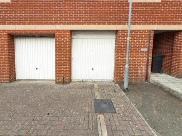 Apartment for rent in Swindon, England