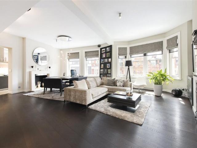 Apartment for rent in Knightsbridge