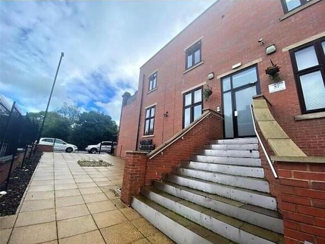Property for rent in Lane, Kirklees