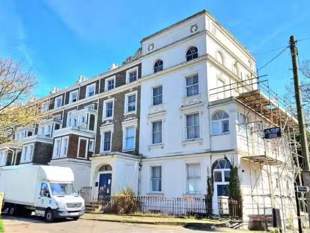 Apartment for rent in West Cliff, Acol
