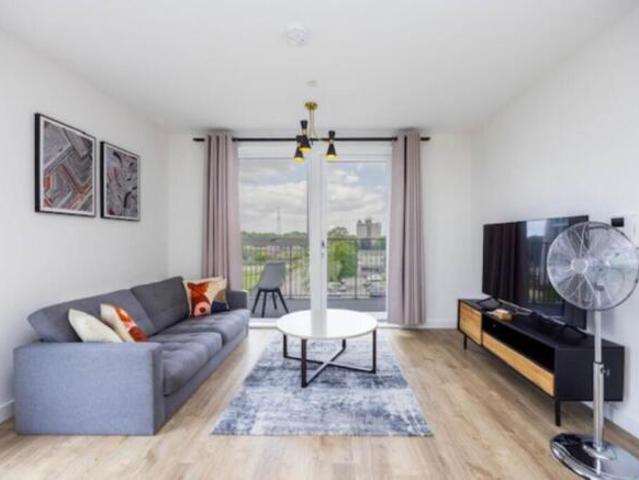 Apartment for rent in Navestock Side