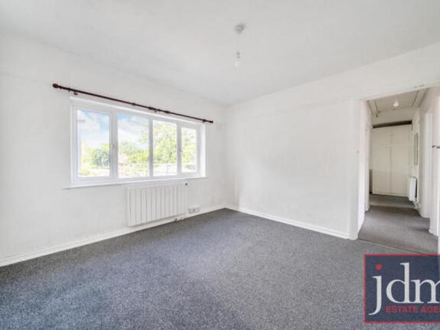 Apartment for rent in Petts Wood, Greater London