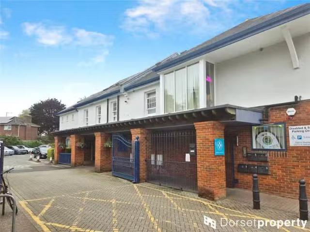 Apartment for rent in Manswood, East Dorset