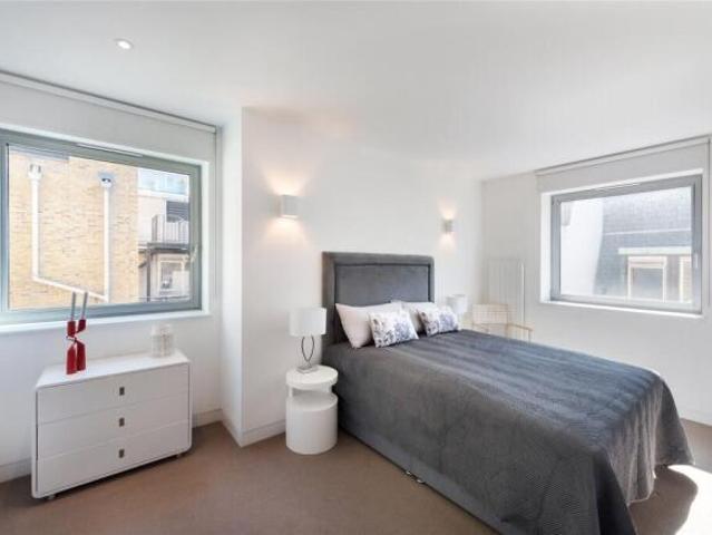 Apartment for rent in Cat Hill, England