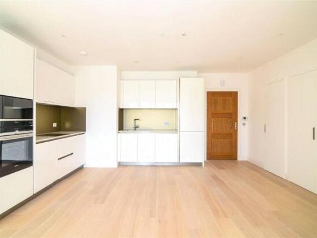 Apartment for rent in Teddington, Greater London