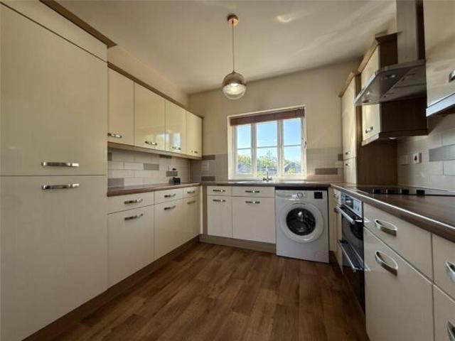 Apartment for rent in Newcourt, Watergate
