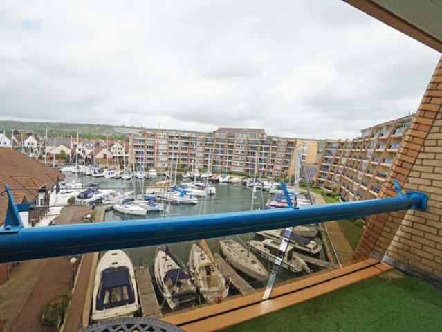 Apartment for rent in Port Solent, City Of Portsmouth