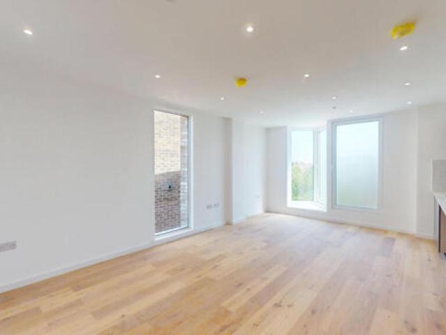 Apartment for rent in Cat Hill, England