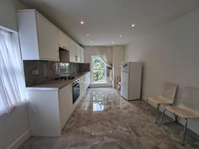 Apartment for rent in Cat Hill