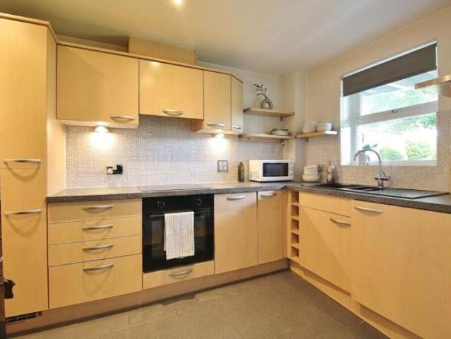 Apartment for rent in Isleworth, Greater London