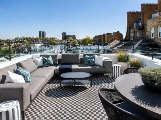 Apartment for rent in Cat Hill, England