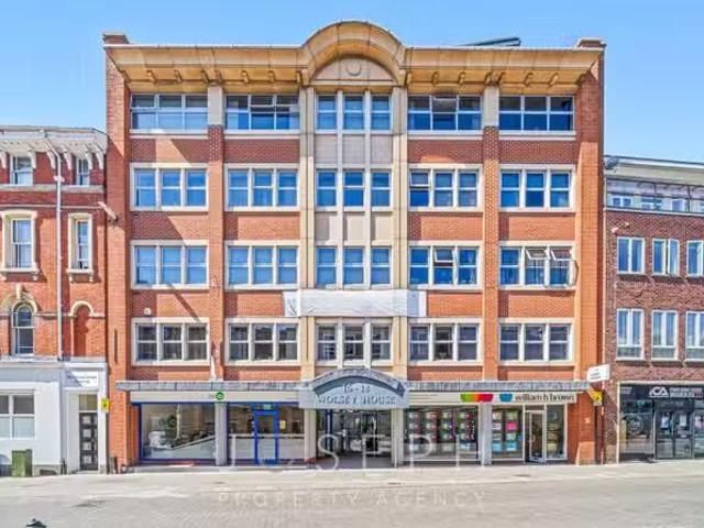 Apartment for rent in Key Street, Suffolk