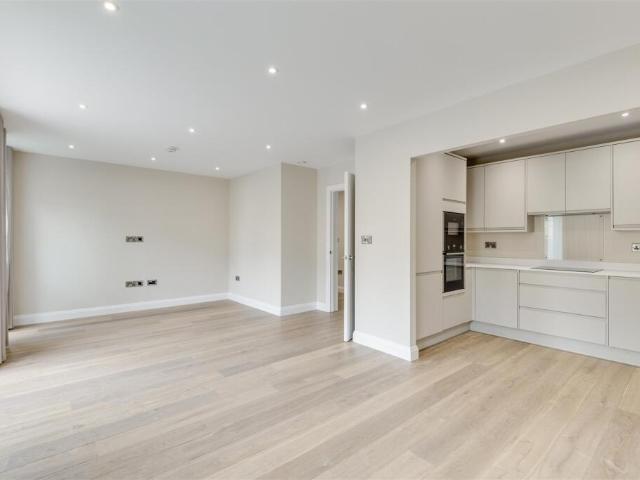 Apartment for rent in Cricklewood, Brent