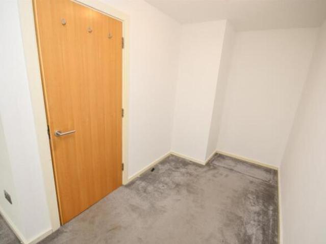 Apartment for rent in South Lane, West Yorkshire