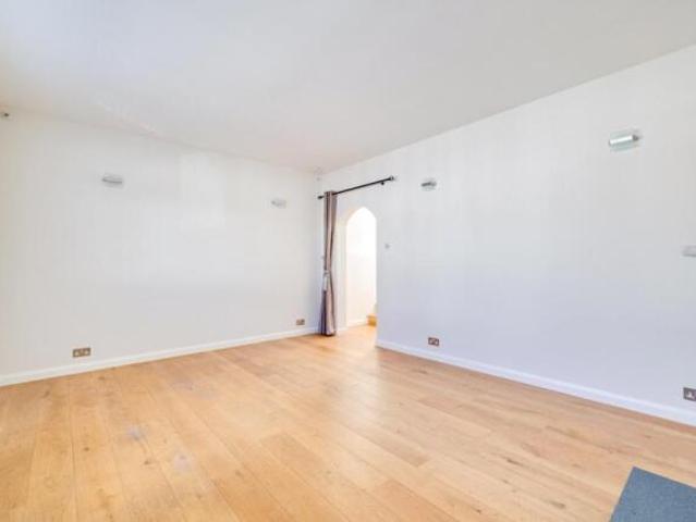 Apartment for rent in Cat Hill