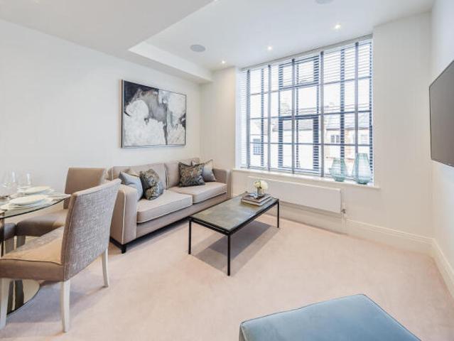 Apartment for rent in Cat Hill, England