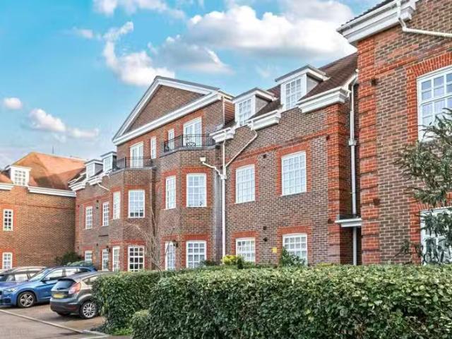 Apartment for rent in Pouchen End, Hertfordshire