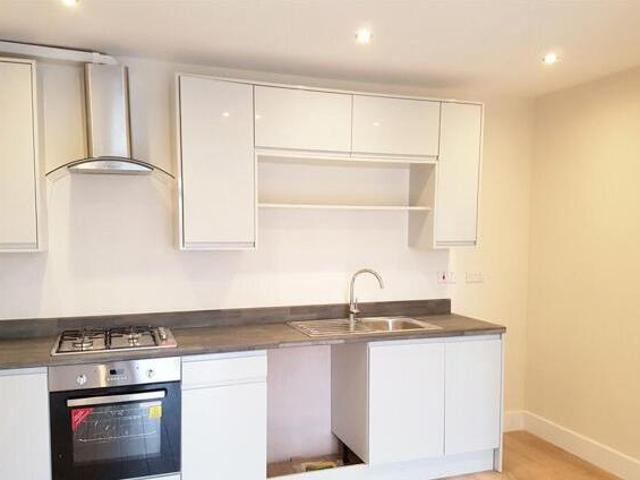 House for rent in Red Hill, Surrey