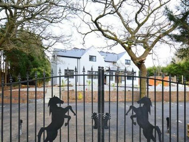 House for rent in Red Hill, Surrey