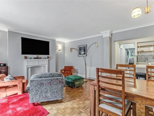 Apartment for rent in Primrose Hill