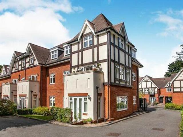 House for rent in Red Hill, Surrey