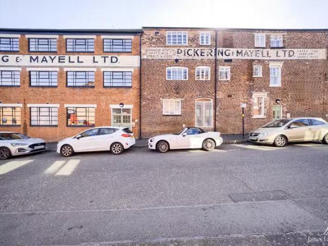 Apartment for rent in Baildon, West Yorkshire