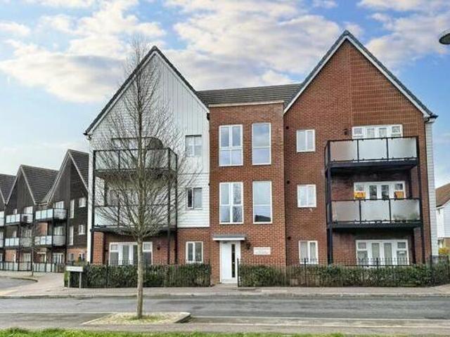 House for rent in Godinton Park, Bridgefield