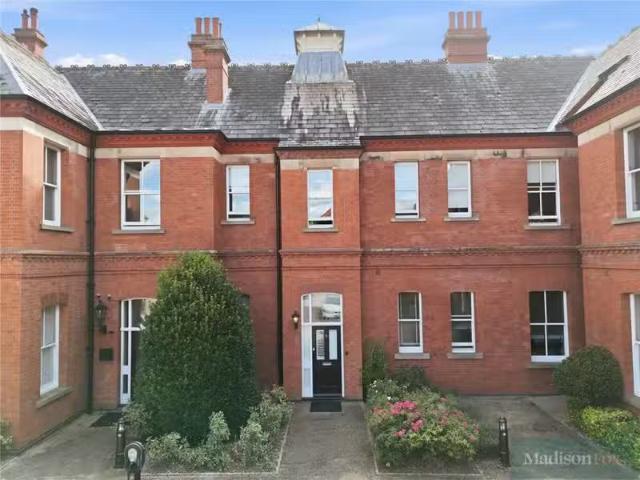 Apartment for rent in Woodford Bridge, Greater London