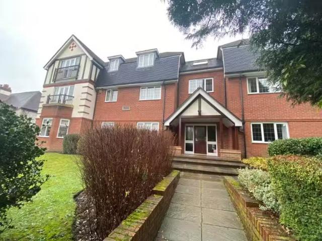 Apartment for rent in Streetly, West Midlands