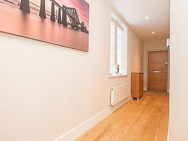Apartment for rent in The Galleries, Navestock Side