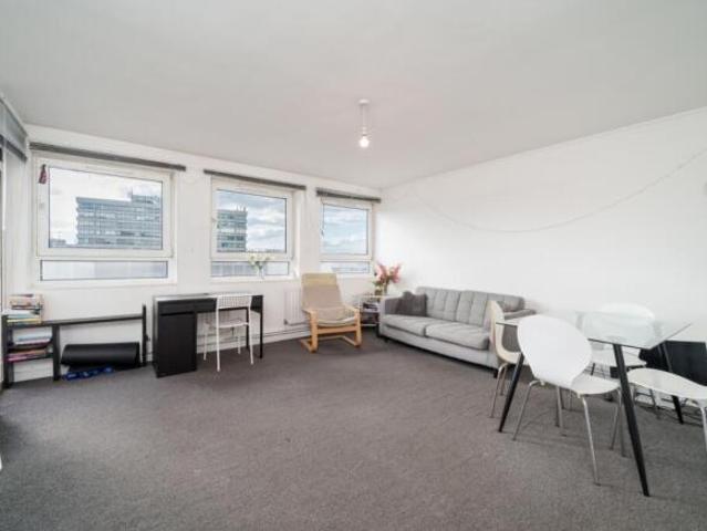 Apartment for rent in Cat Hill, England