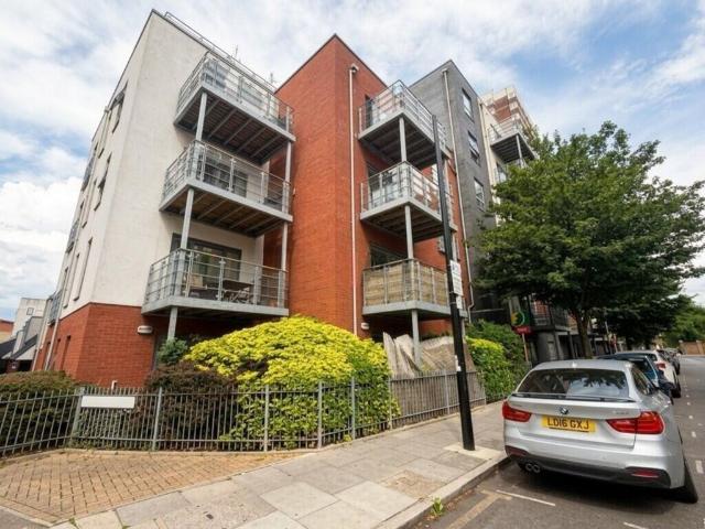 Apartment for rent in Cat Hill