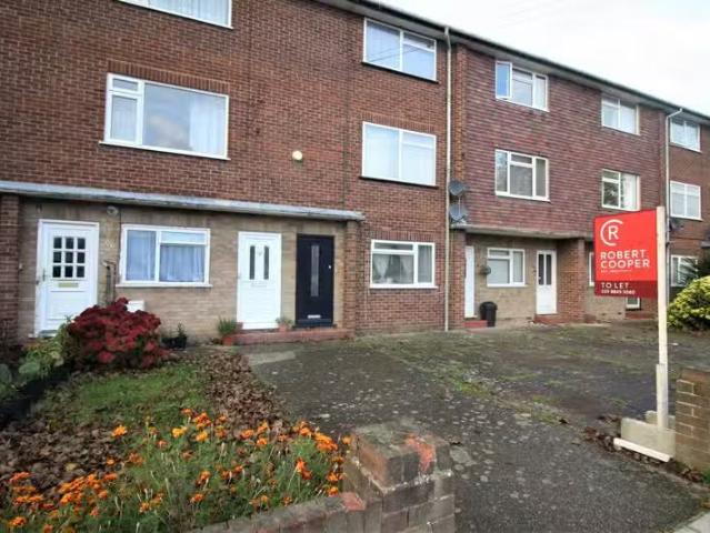 Apartment for rent in Ruislip, Greater London