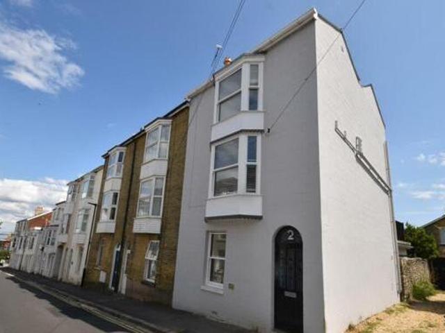 House for rent in Oakfield, Ryde