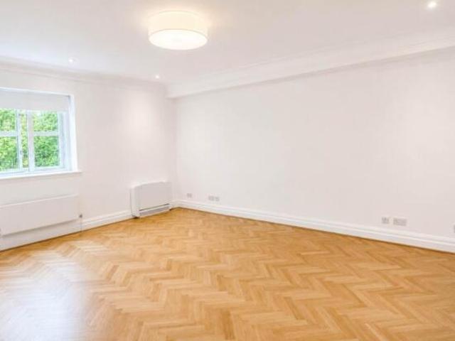 Apartment for rent in Kensington, Calderstones