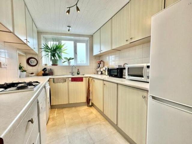 Apartment for rent in Lilliput, Poole