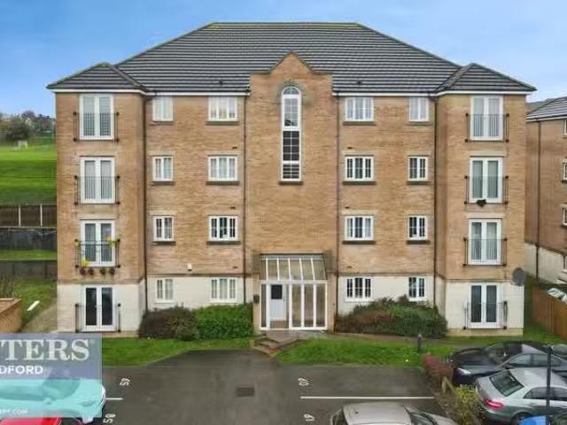 Apartment for rent in Allerton, West Yorkshire