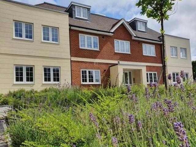 House for rent in Lyons, Greater London