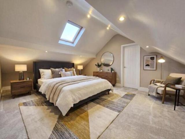 Apartment for rent in Cat Hill, England