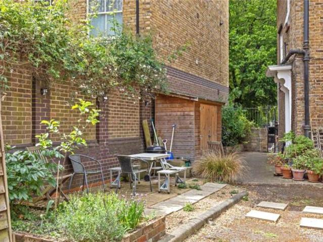 Apartment for rent in Cat Hill