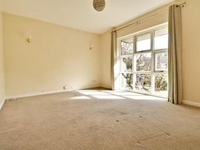 Apartment for rent in Keston, Isle Of Man