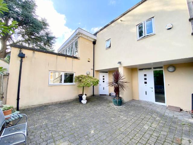 Apartment for rent in Sneyd Park, Bristol