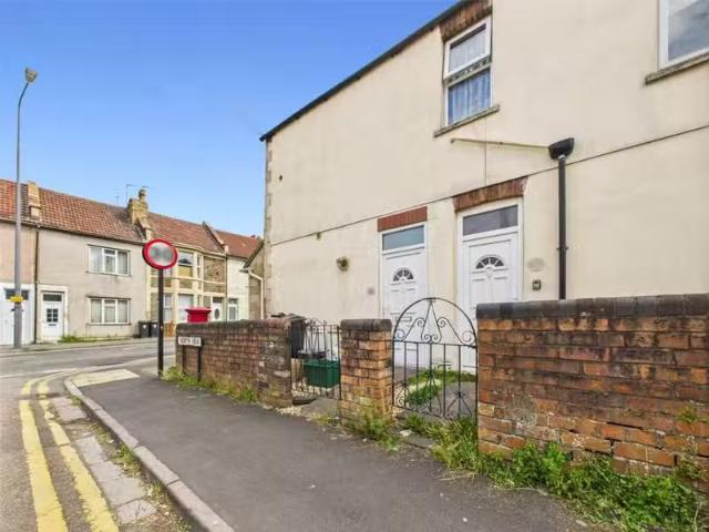 Apartment for rent in Kingswood