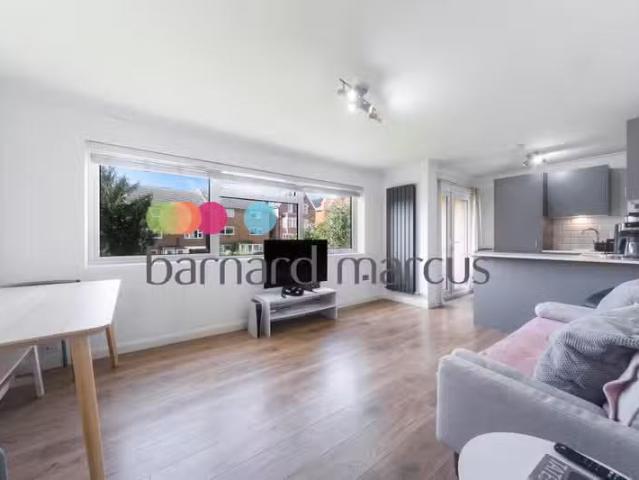 Apartment for rent in Southall, Greater London
