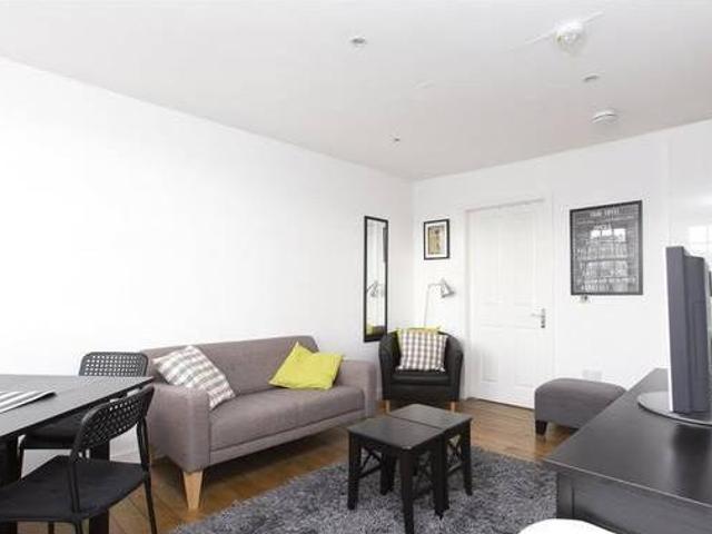 House for rent in Lyons, Greater London